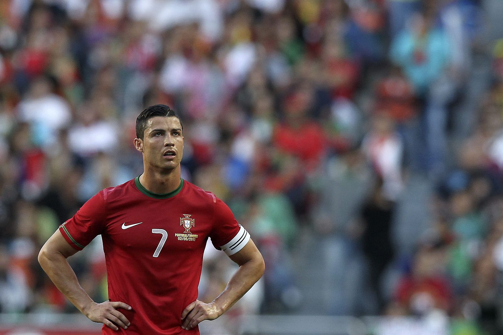 Cristiano Ronaldo durante el partido amistoso ante Turquía en el estadio Luz de Lisboa.