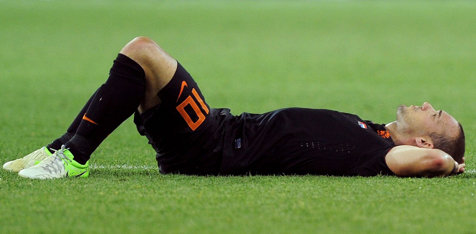 El holandés Wesley Sneijder tras el partido Portugal-Holanda de la Eurocopa, que supuso la eliminación de los 'oranje'.