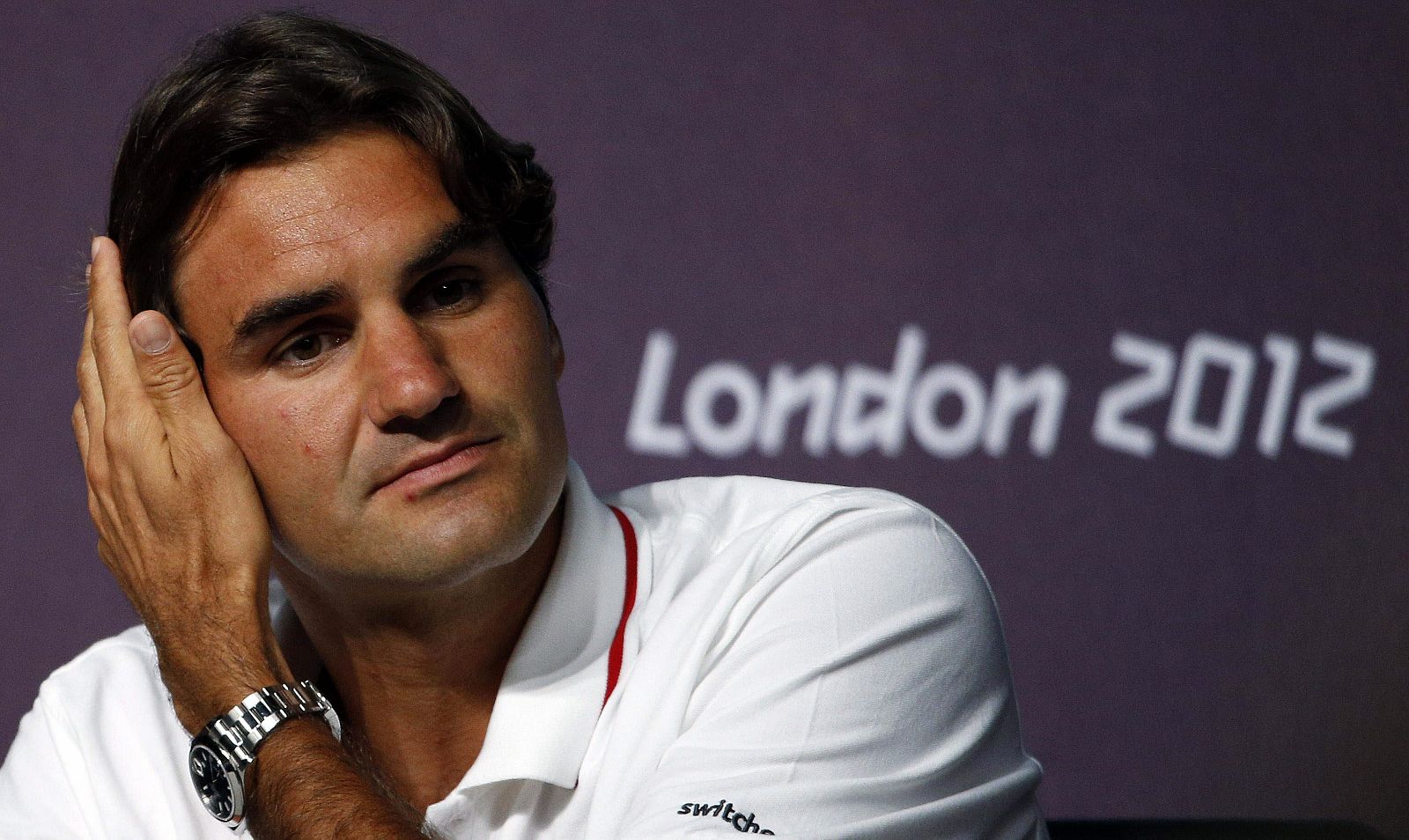 El tenista suizo Roger Federer durante la rueda de prensa que ha ofrecido en Londres.