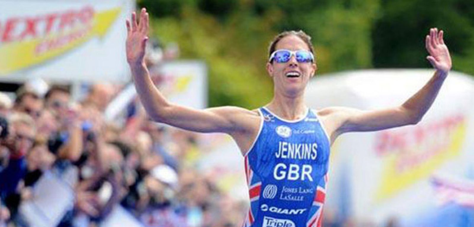 Helen Jenkins de 28 años es la gran favorita para hacerse con el oro en triatlón.