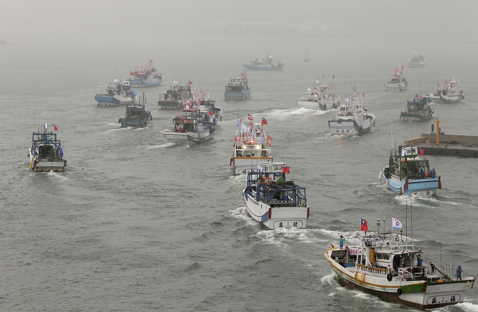 Docenas de barcos de Taiwan parten con dirección a las islas Senkaku/Diaoyu