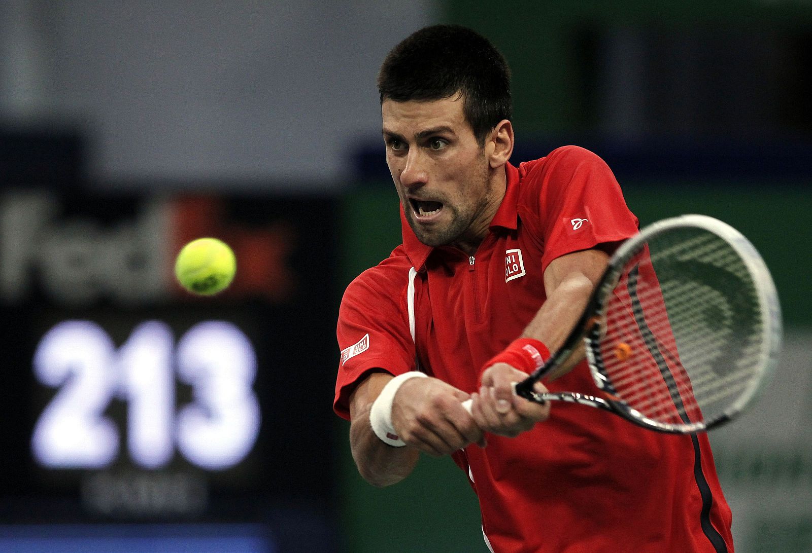 Novak Djokovic durante la final del Master de Shanghái contra Andy Murray.
