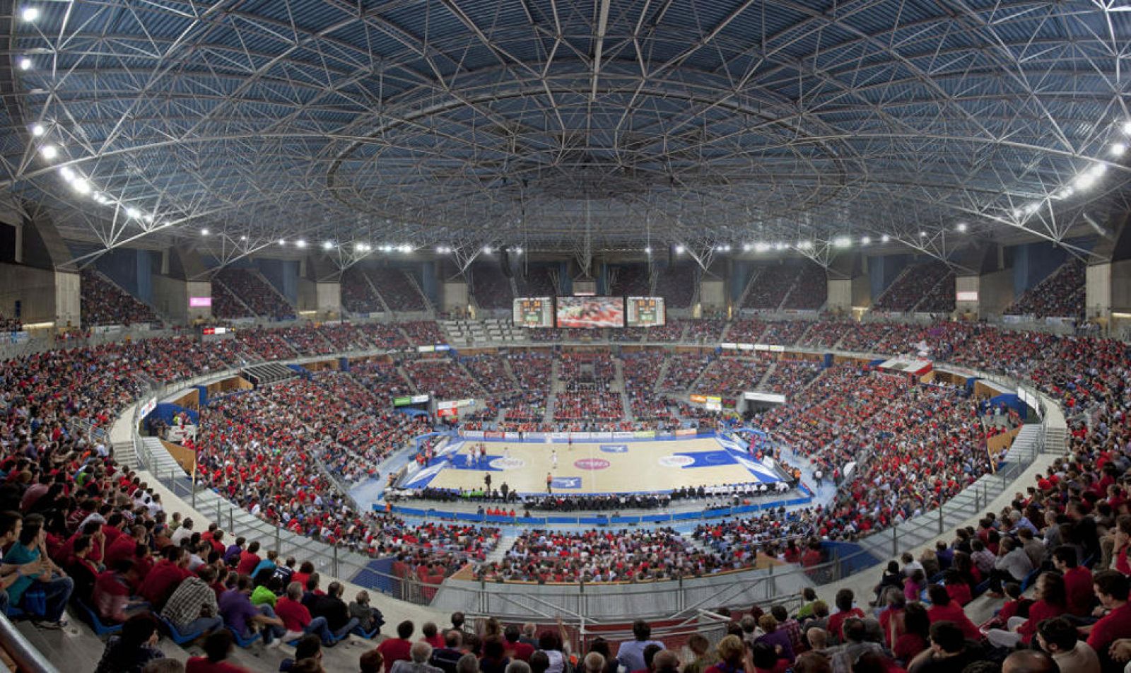 VIsta panorámica del actual Fernando Buesa Arena de Vitoria