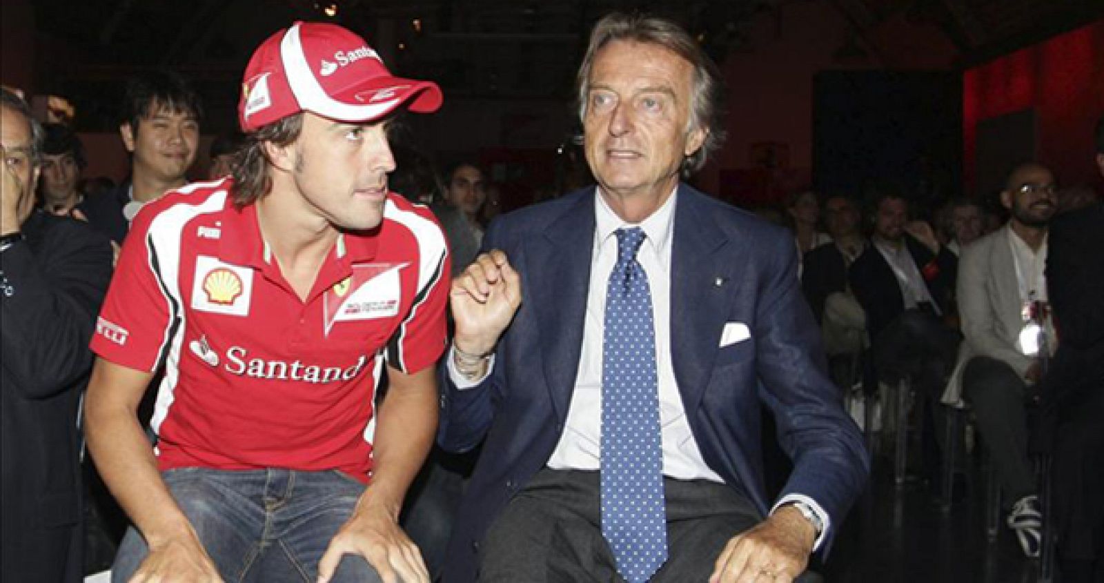 Fernando Alonso con el presidente de Ferrari Cordero di Montezemolo.