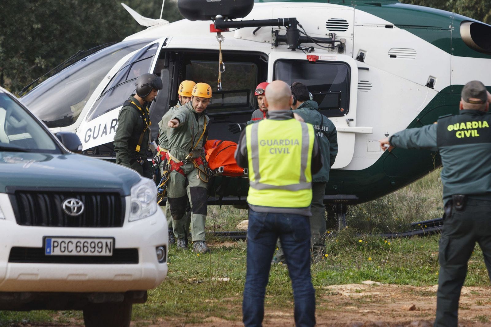 RESCATAN EL CUERPO DEL BARRANQUISTA MUERTO EN EL BARRANCO DEL INFIERNO