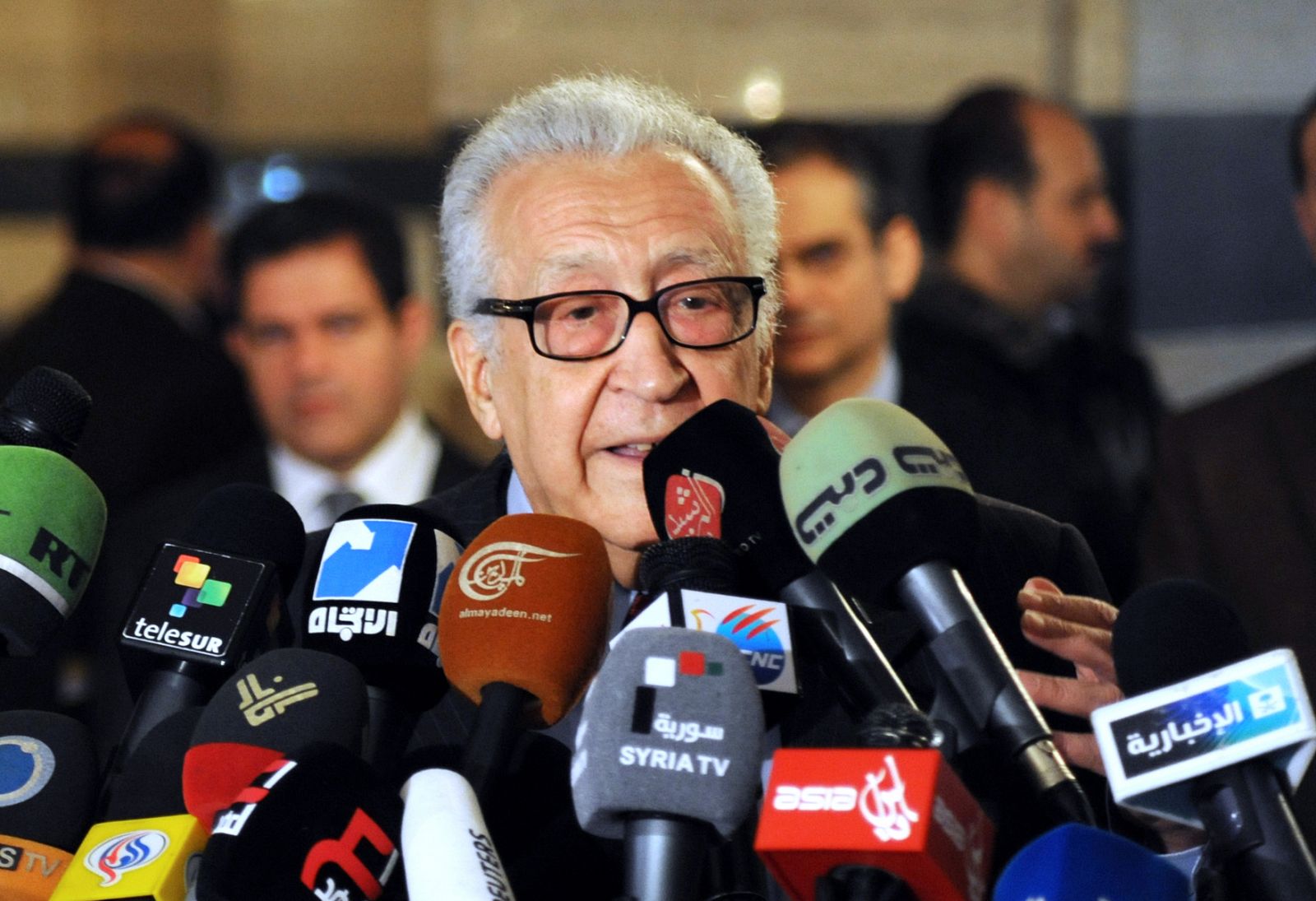 El enviado internacional para Siria, Lajdar Brahimi, durante la rueda de prensa en Damasco