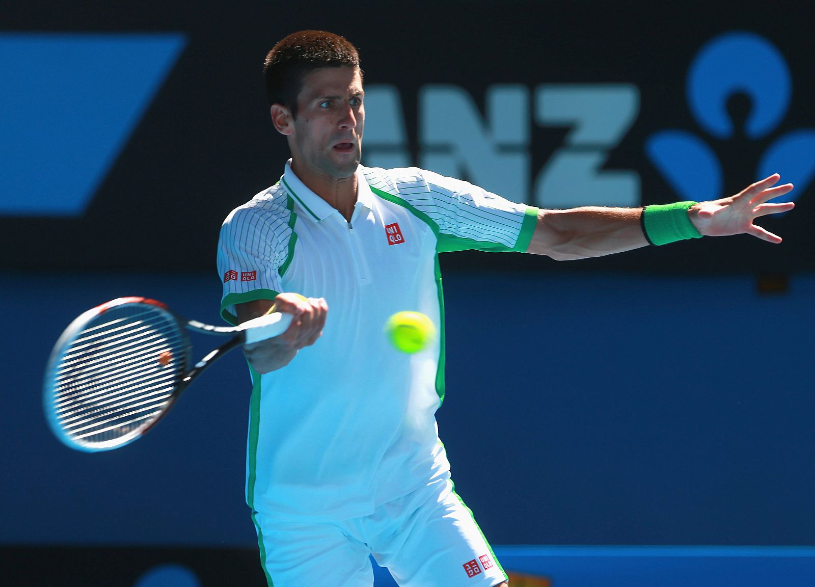 El número uno de la ATP, Novak Djokovic, ha debutado con victoria en Australia.