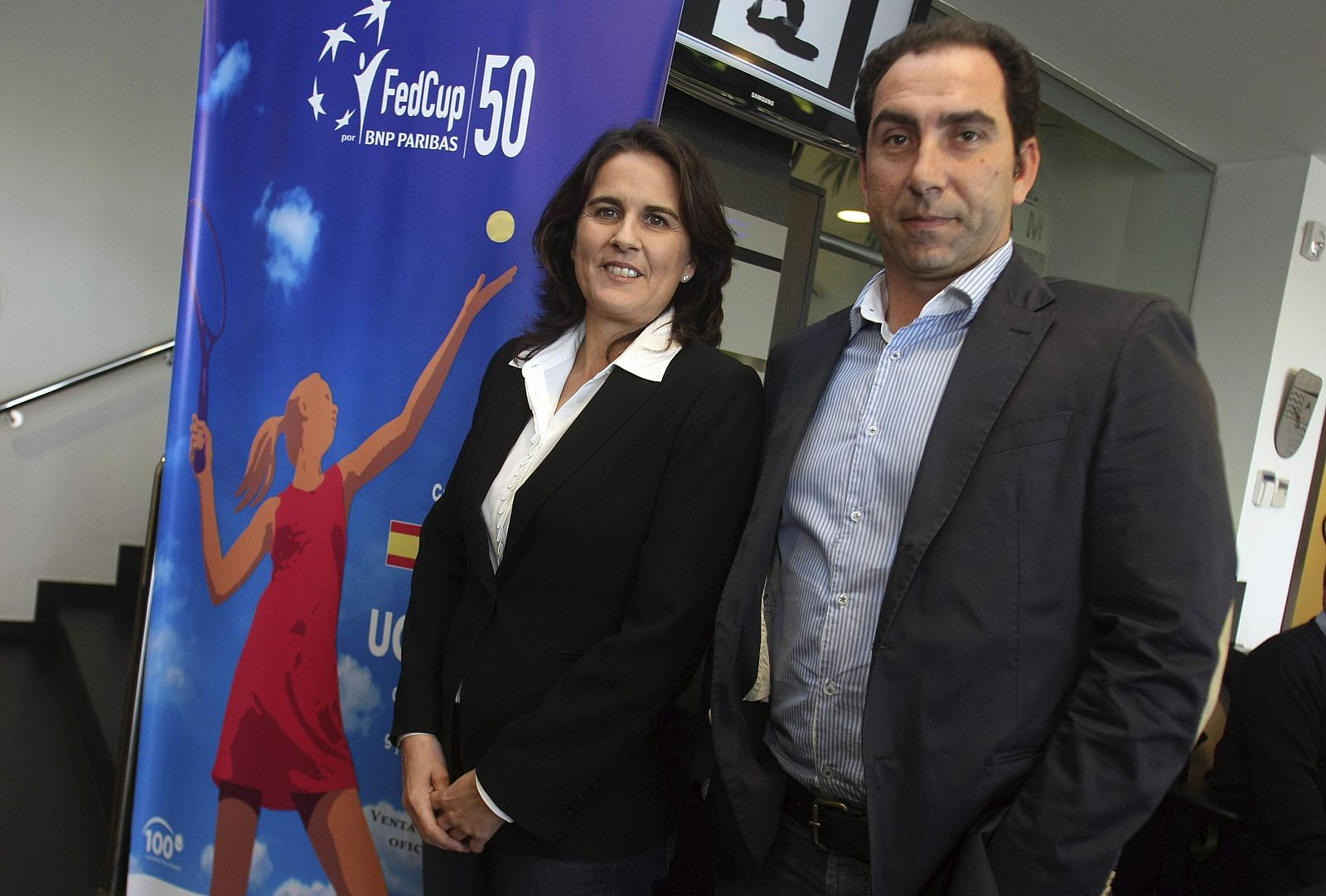 La capitana del equipo de Copa Federación, Conchita Martínez, y el director deportivo de la RFET, Albert Costa