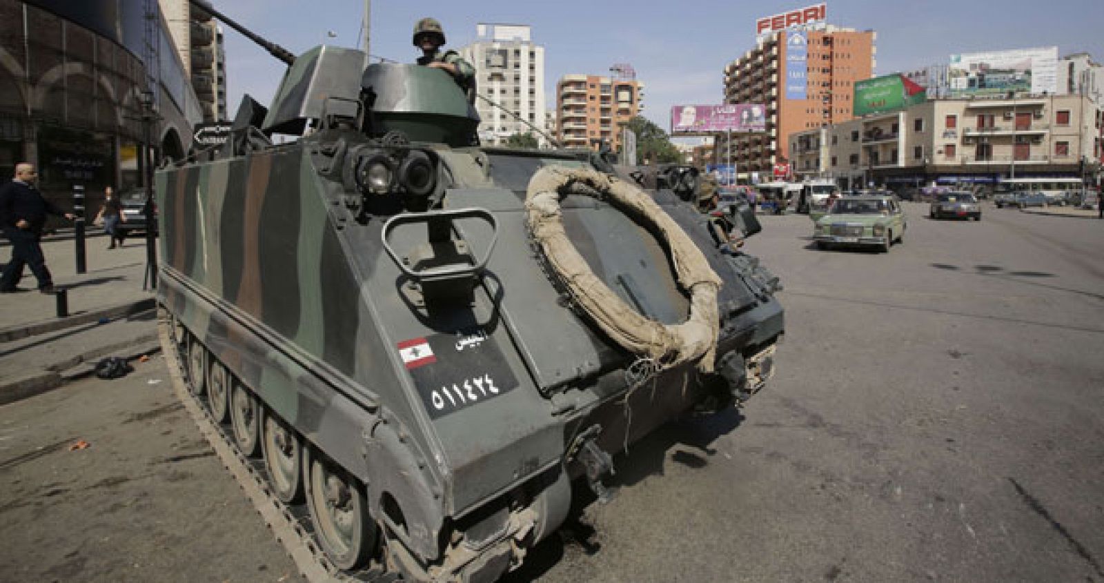 Las fuerzas armadas libanesas toman las calles en Trípoli, donde se suceden los enfrentamientos entre suníes y alauíes