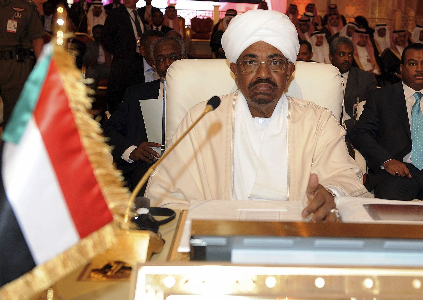 El presidente sudanés, Omar al Bachir, durante la inauguración de la cumbre de la Liga Árabe en Doha (Catar) el 26 de marzo de 2013