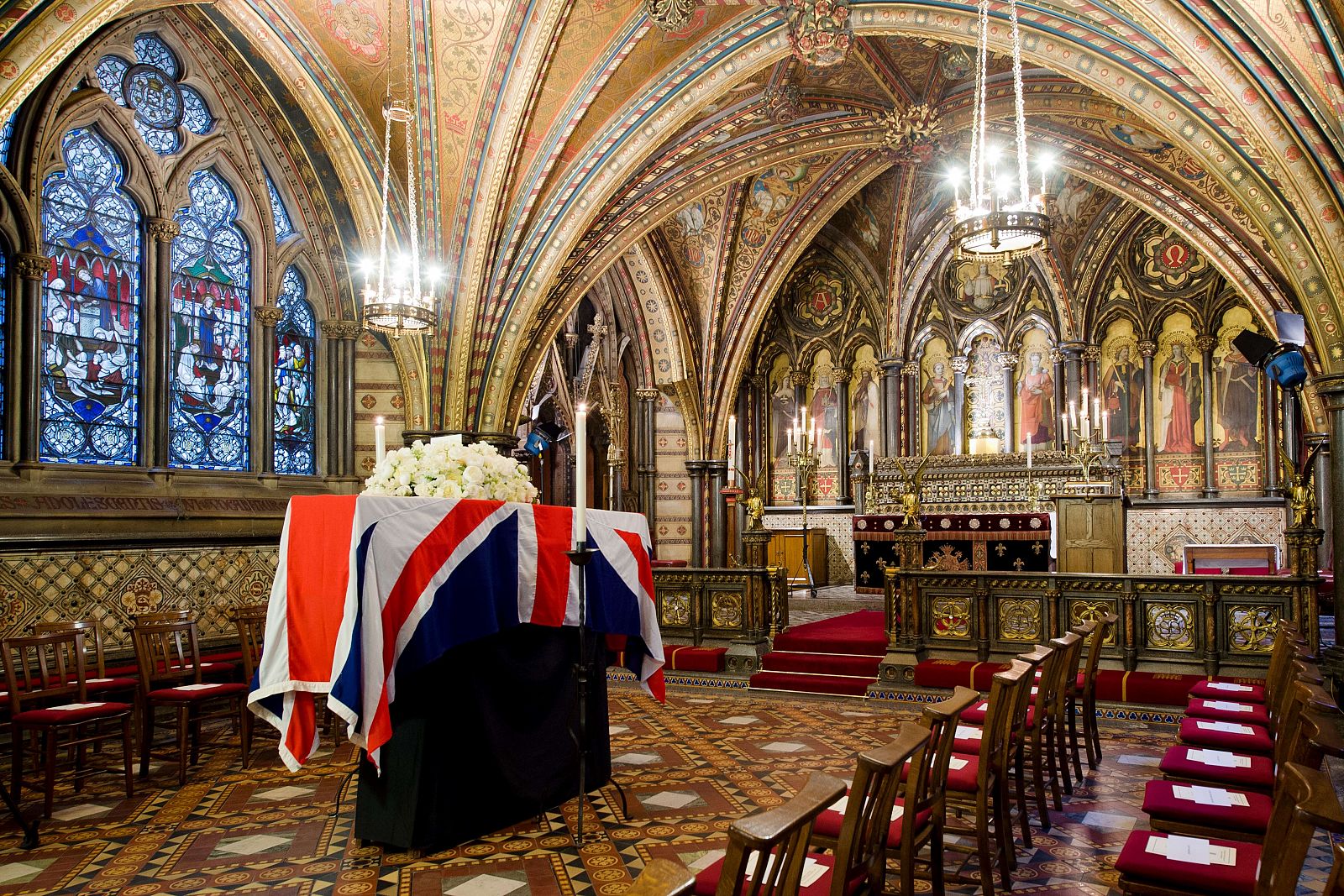 El féretro de la ex primera ministra Margaret Thatcher en la cripta de la capilla de Sant Mary