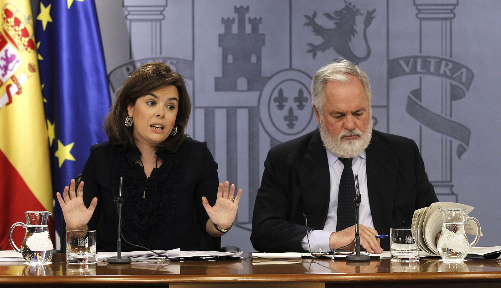 La vicepresidenta del Gobierno, Soraya Sáenz de Santamaría y el ministro de Agricultura, Miguel Arias Cañete