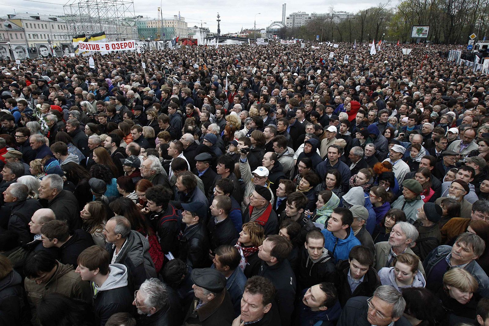 Concentració en la plaza Bolótnaya de Moscú este lunes.