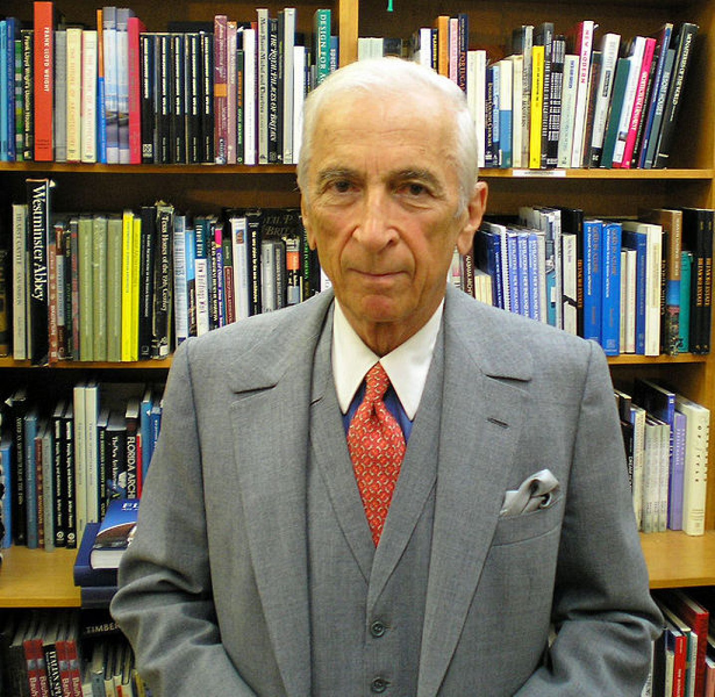 Fotografía de Gay Talese tomada en 2006 en la librería neoyorquina Strand.