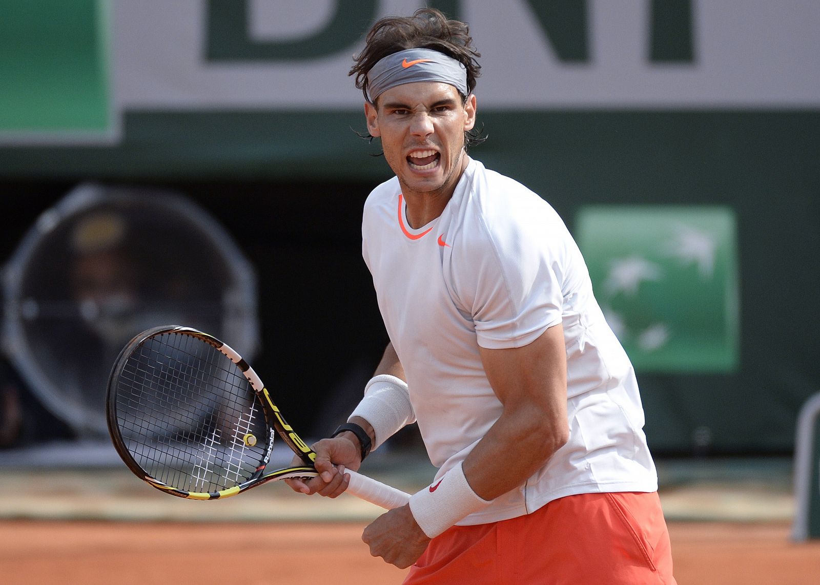 Nadal gana a Nishikori en Roland Garros