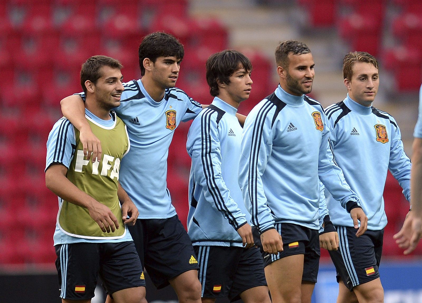 Los jugadores de la selección española de fútbol sub-20, durante un entrenamiento en Estambul.