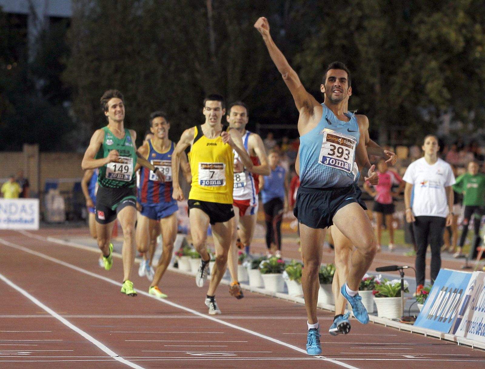 Kevin López se proclama vencedor de la final de 800 metros en el Campeonato Nacional Absoluto de Atletismo