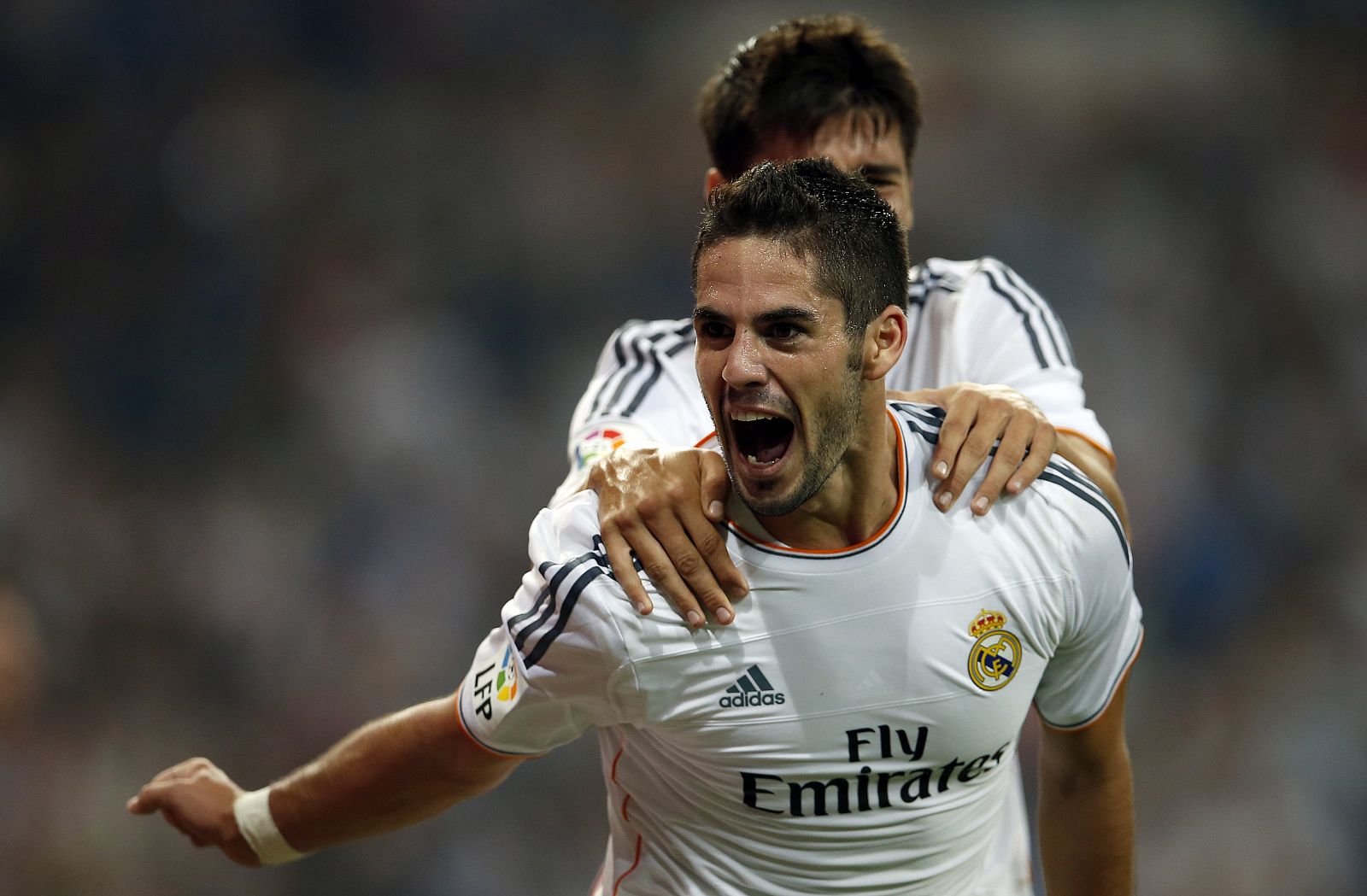 Isco celebra su gol en su debuto oficial con el Real Madrid.