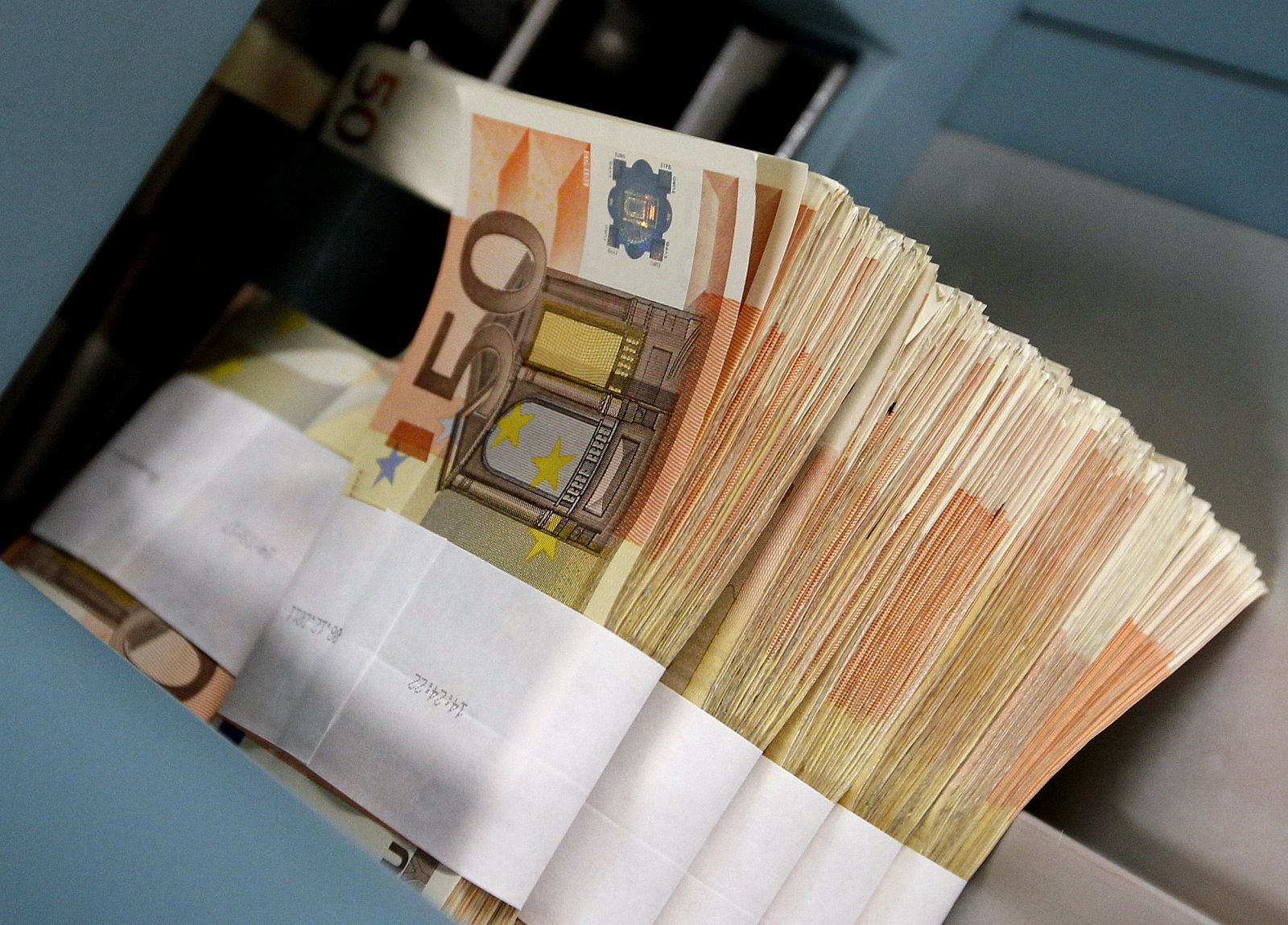 Los créditos morosos se situaron en 176.420 millones de euros