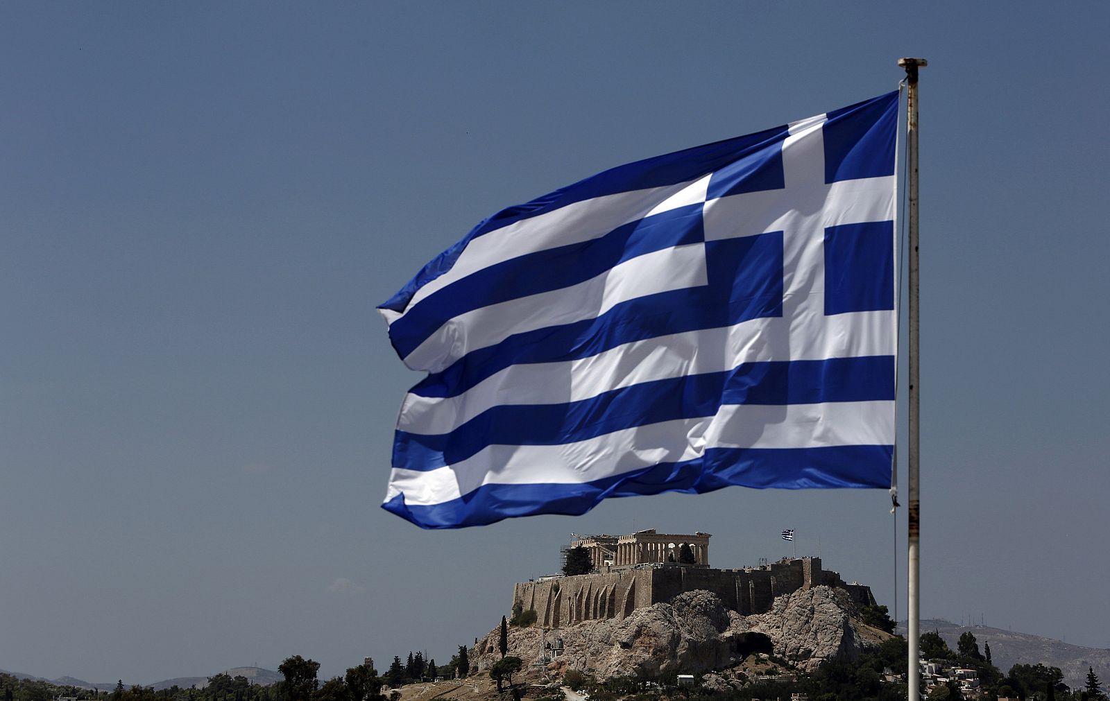 Grecia reconoce la posibilidad de que reciba un tercer rescate y lo cifra en 10.000 millones