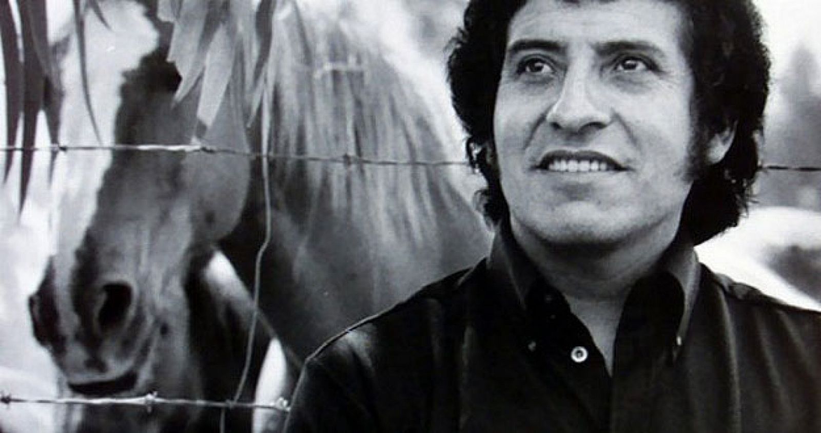 Imagen de archivo del emblemático cantautor chileno Víctor Jara, asesinado en 1973