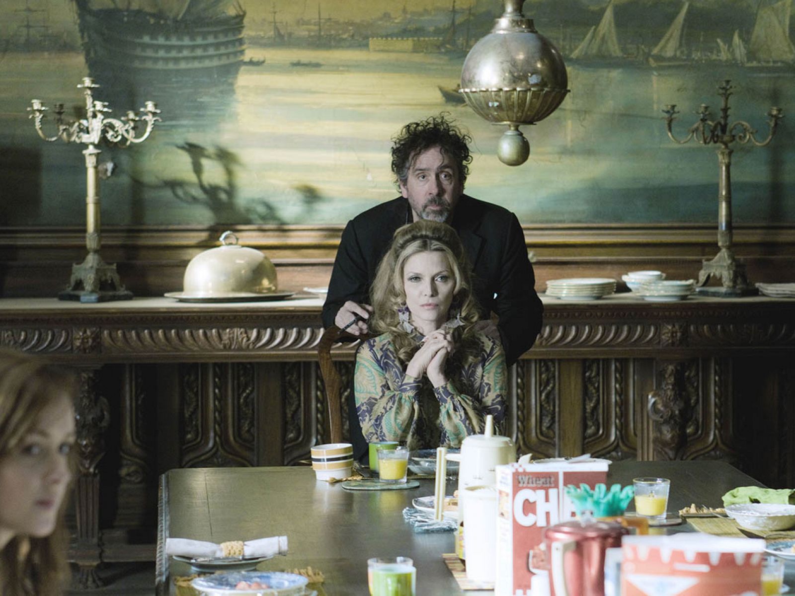 Tim Burton y Michelle Pfeiffer, en el rodaje de 'Sombras tenebrosas' (2012).