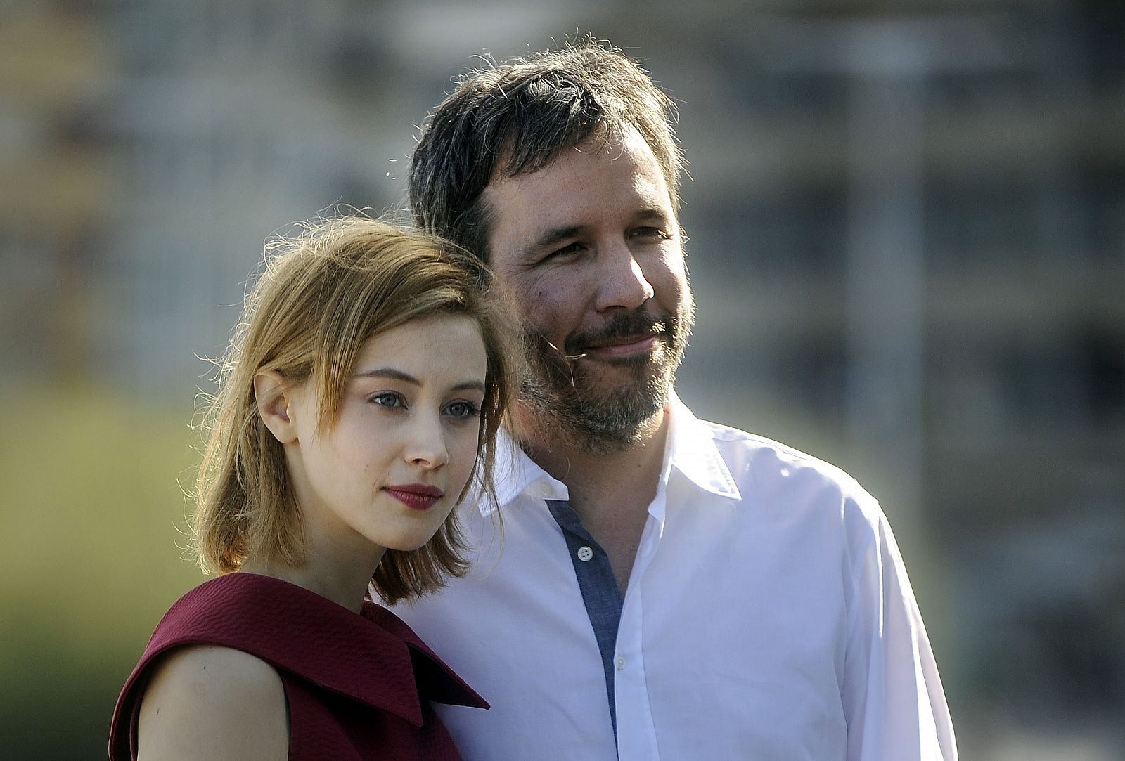 La actriz canadiense Sarah Gadon junto al director Denis Villeneuve