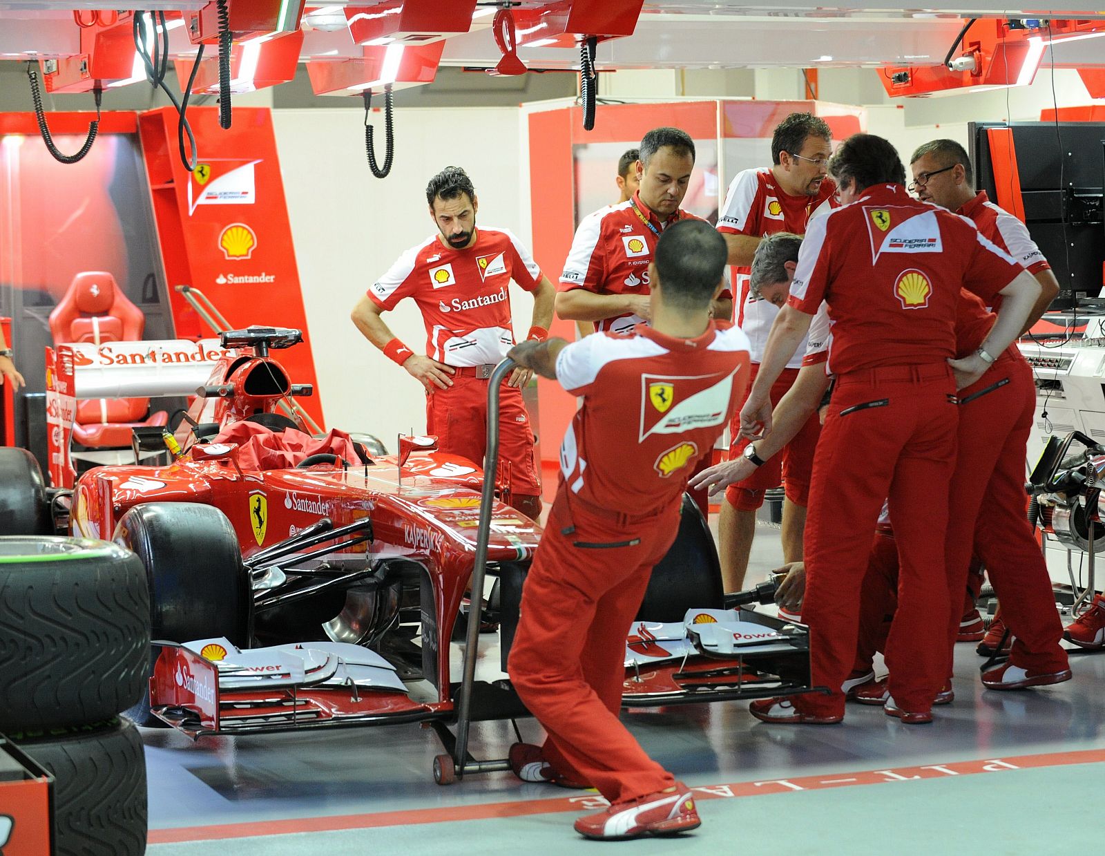 Casi todos los ingenieros de Ferrari se dedicarán al coche de 2014.