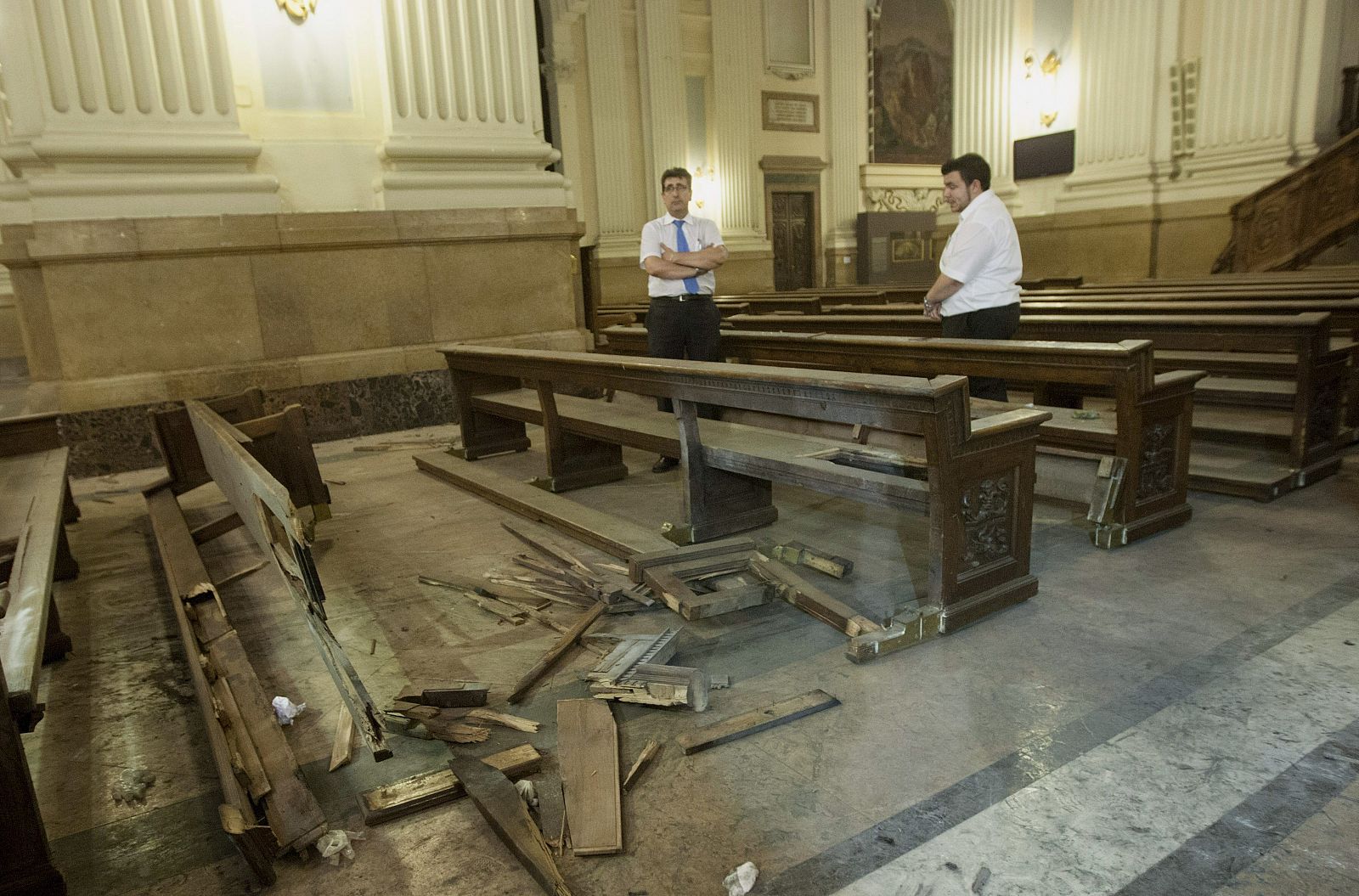 Explosion artefacto en basílica del Pilar