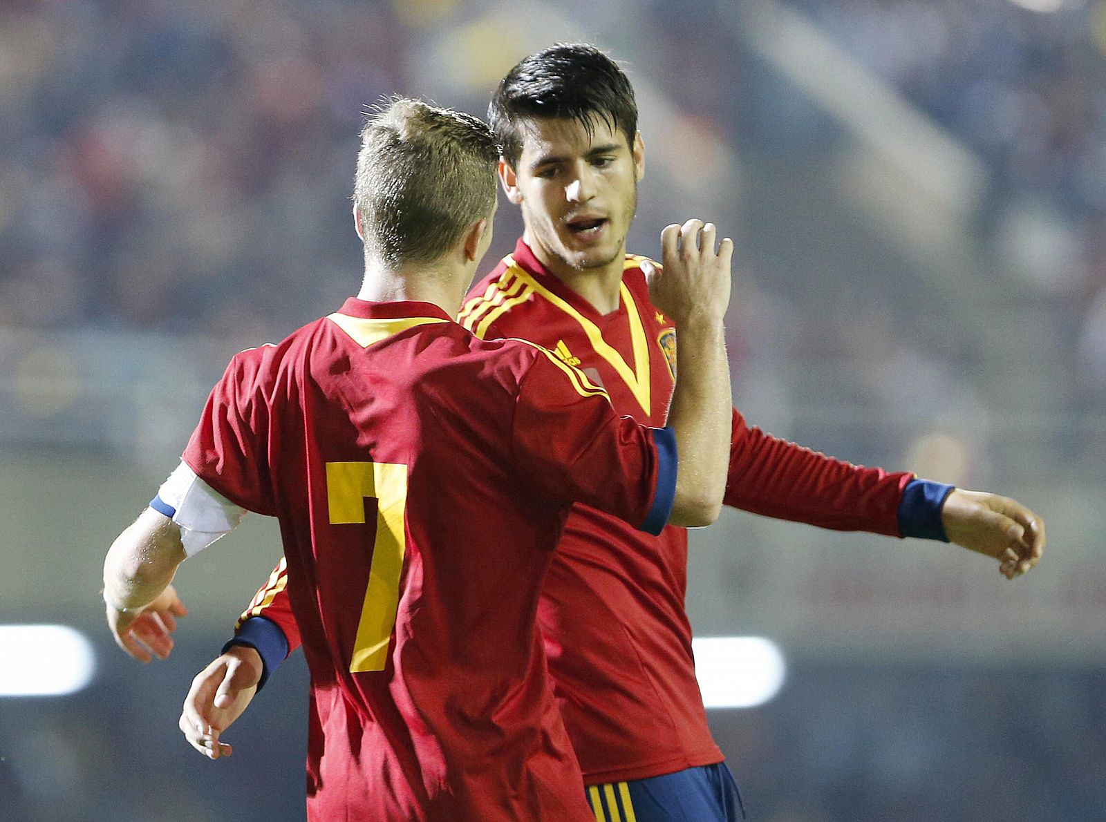 Morata celebra el gol de la victoria ante Hungría, anotado en la primera parte.
