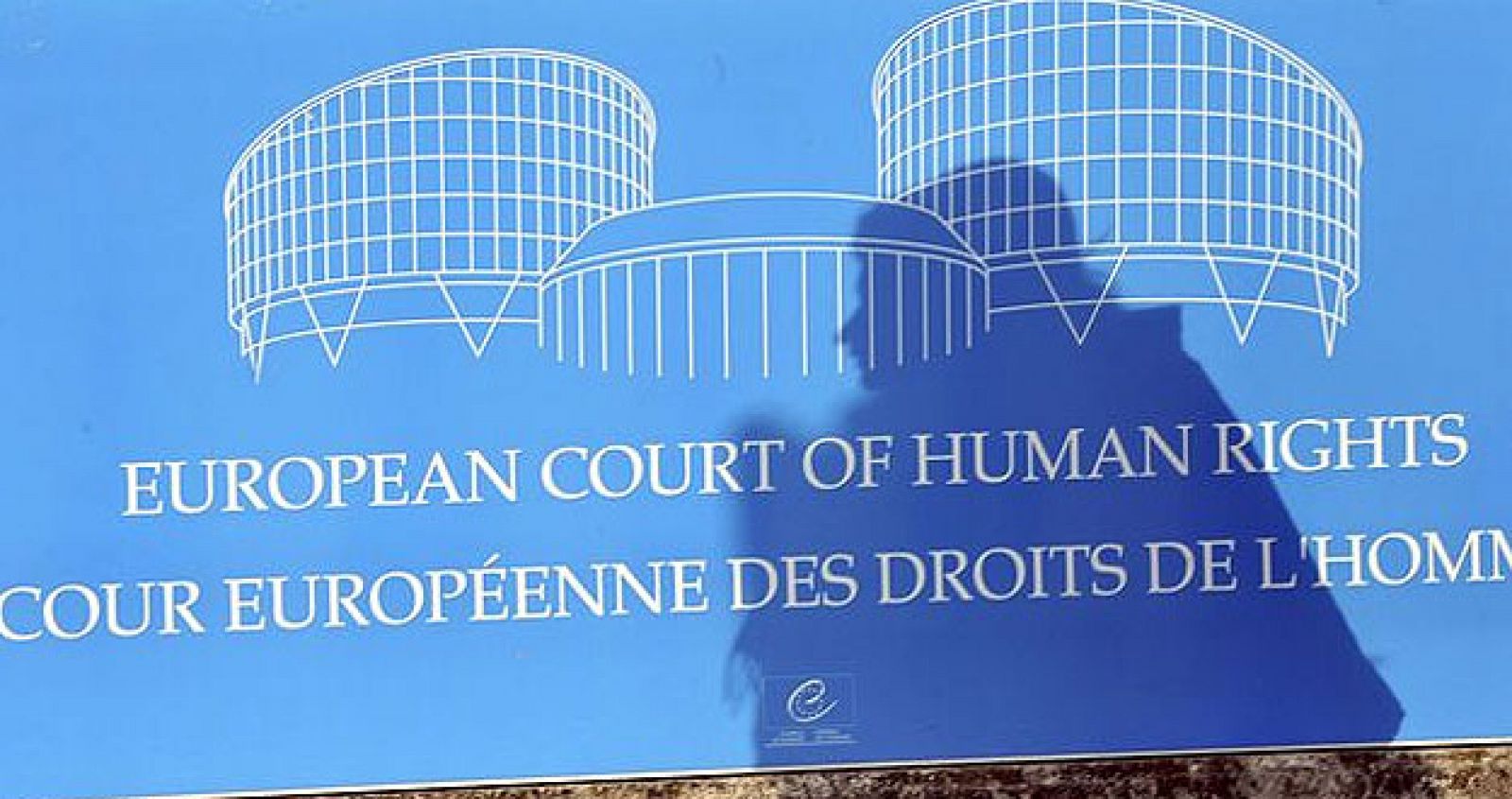 El Tribunal Europeo de Derechos Humanos  condenó a España por la doctrina Parot