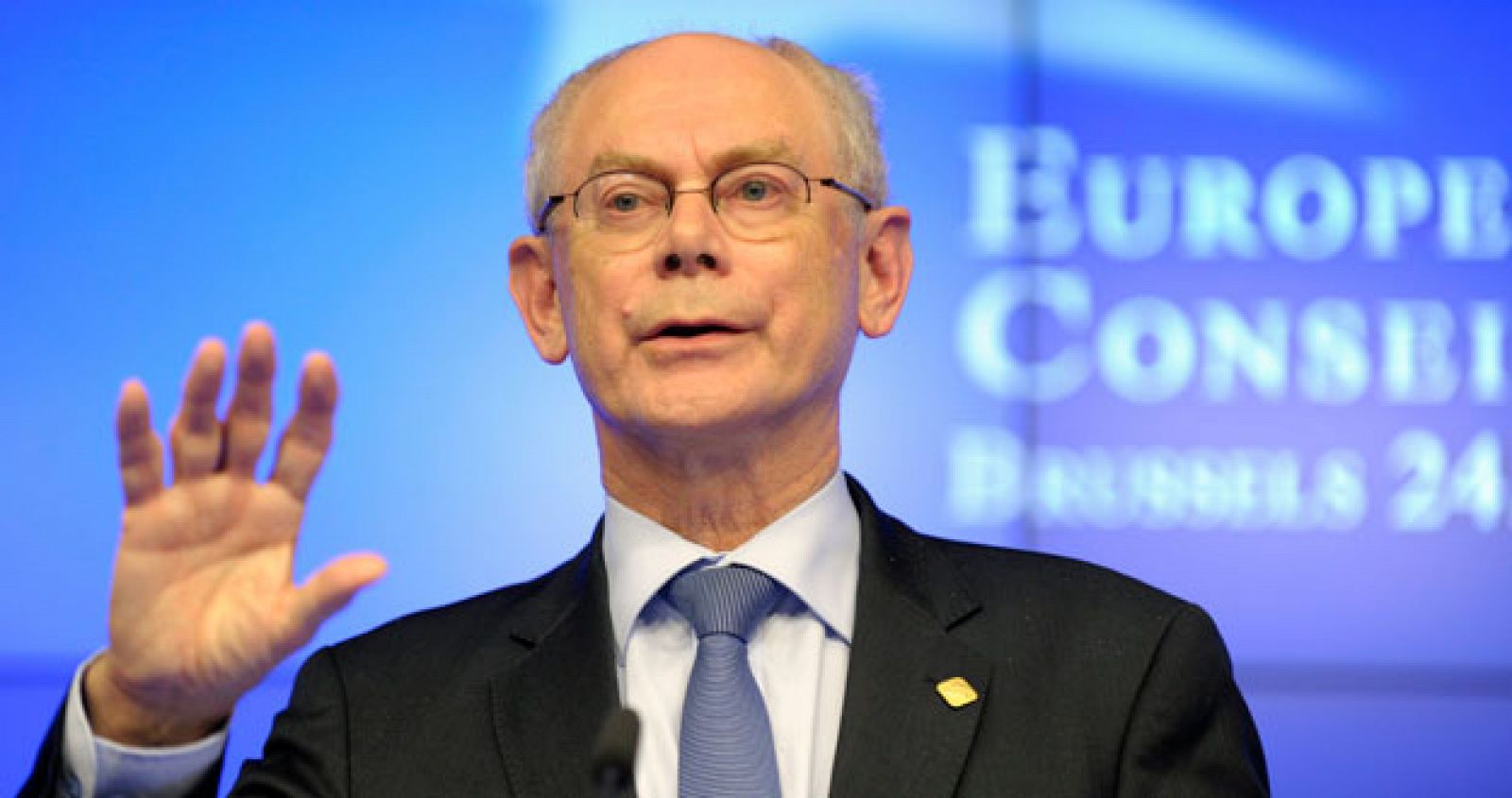El presidente del Consejo Europeo, Herman Van Rompuy, en la rueda de prensa posterior a la primera jornada de la cumbre europea