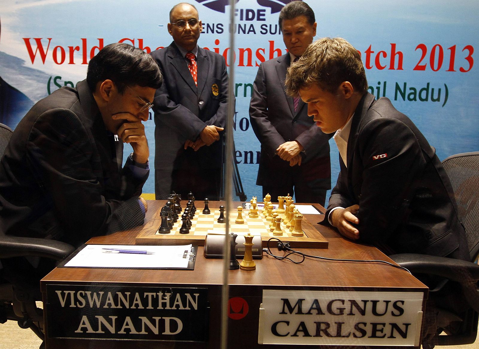 Carlssen y Anand, en el Mundial de ajedrez