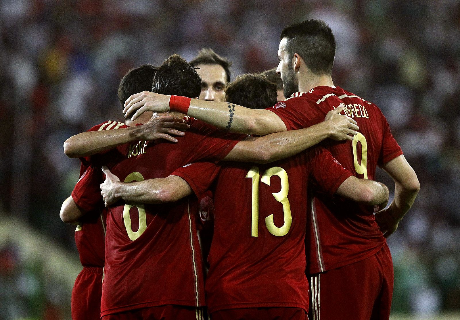 España celebra uno de los dos tantos anotados a Guinea Ecuatorial.
