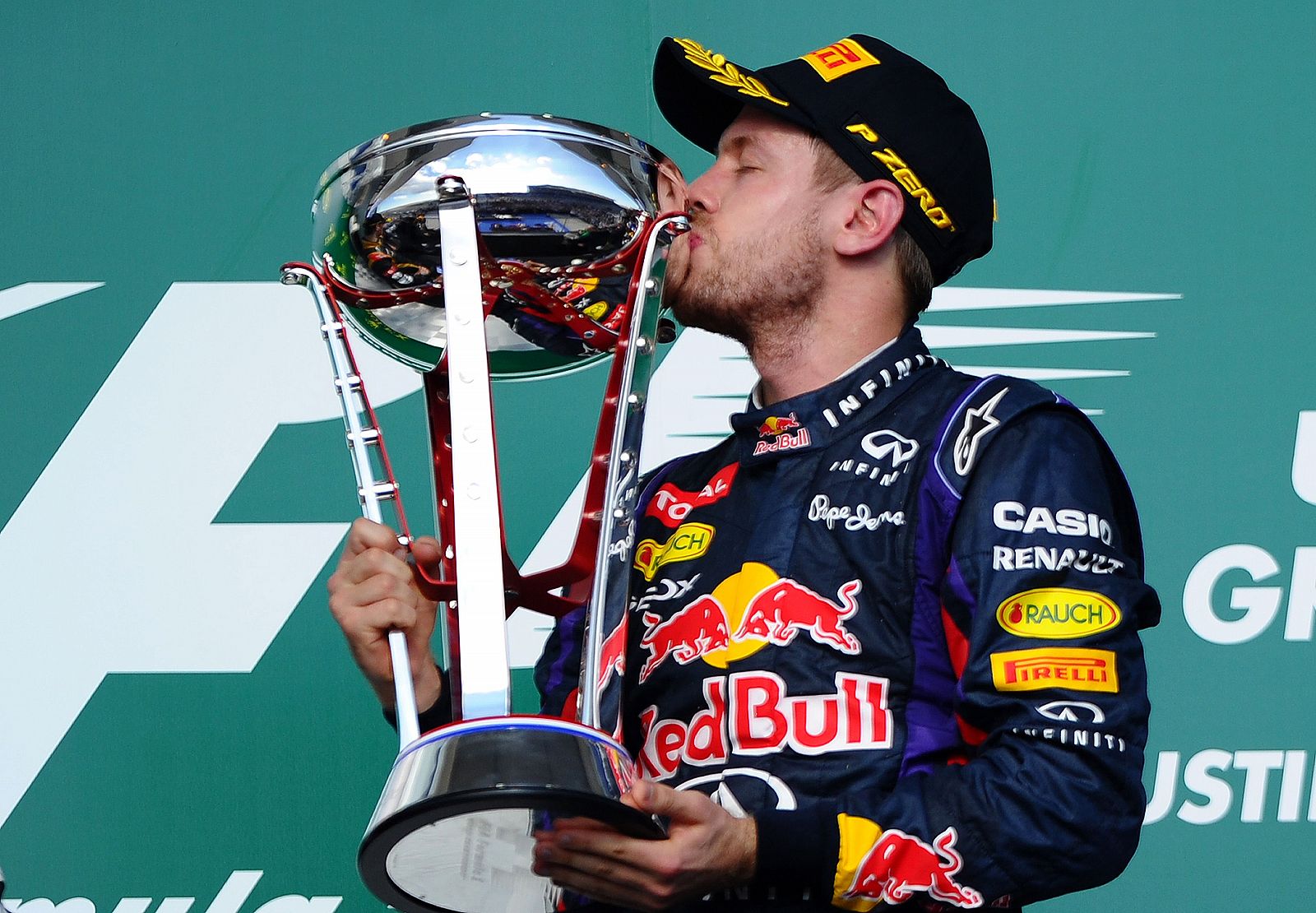 Vettel celebra su octava victoria seguida de la temporada en EE.UU.