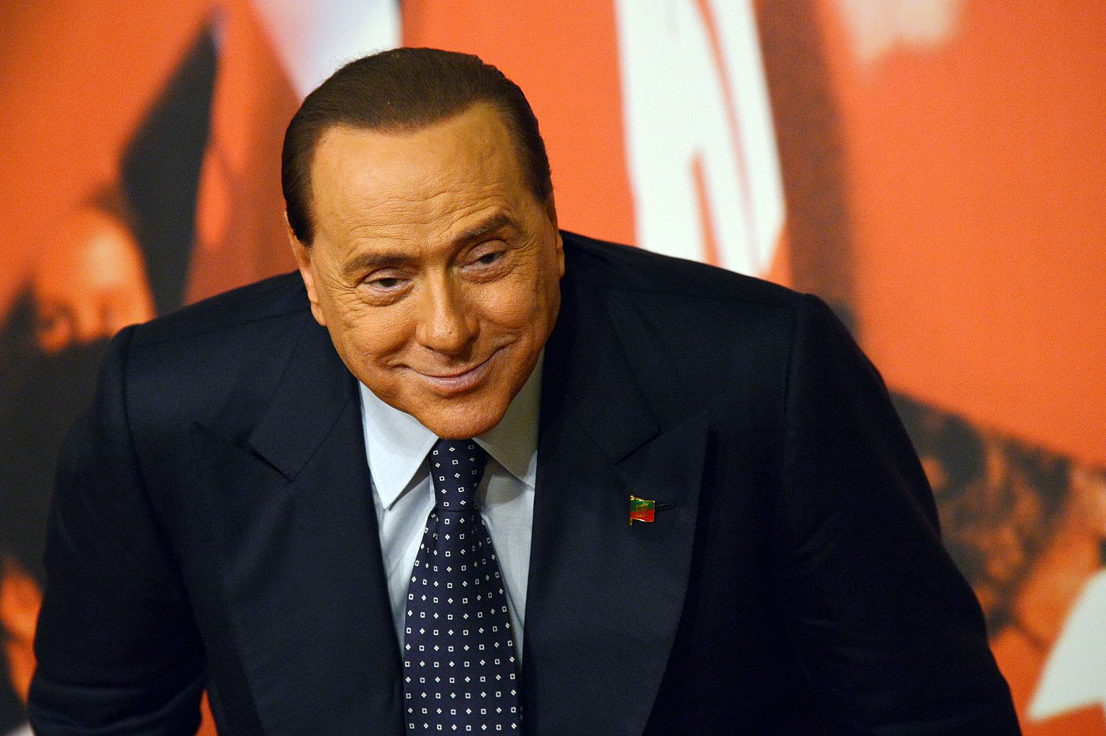 El ex primer ministro italiano, Silvio Berlusconi, durante una rueda de prensa celebrada este lunes