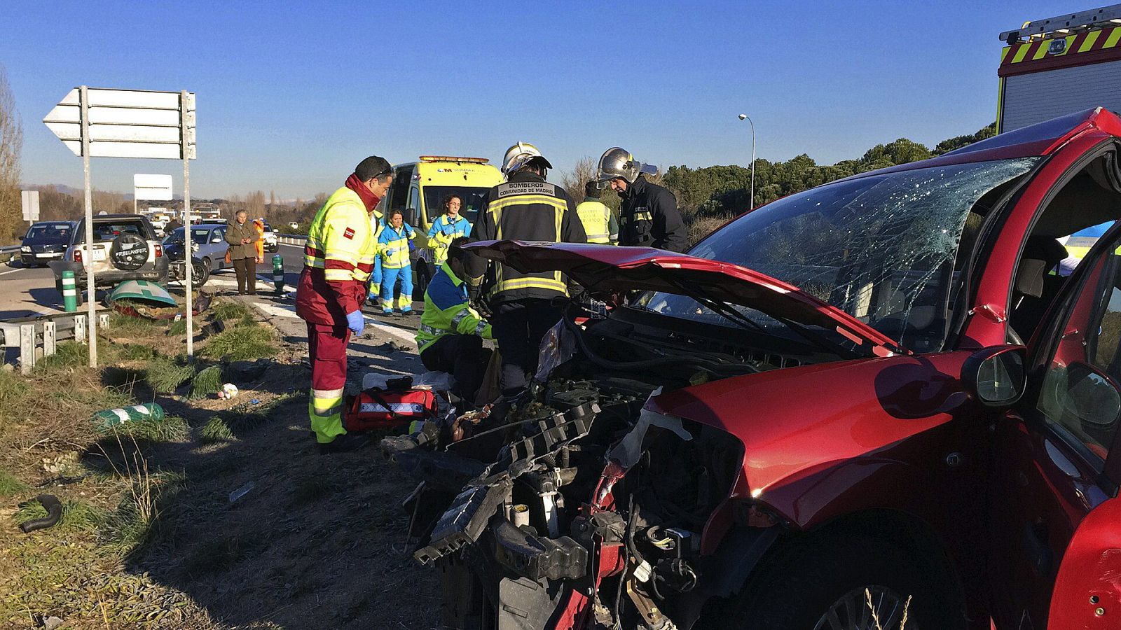 Dos heridas graves en un accidente de tráfico en Madrid