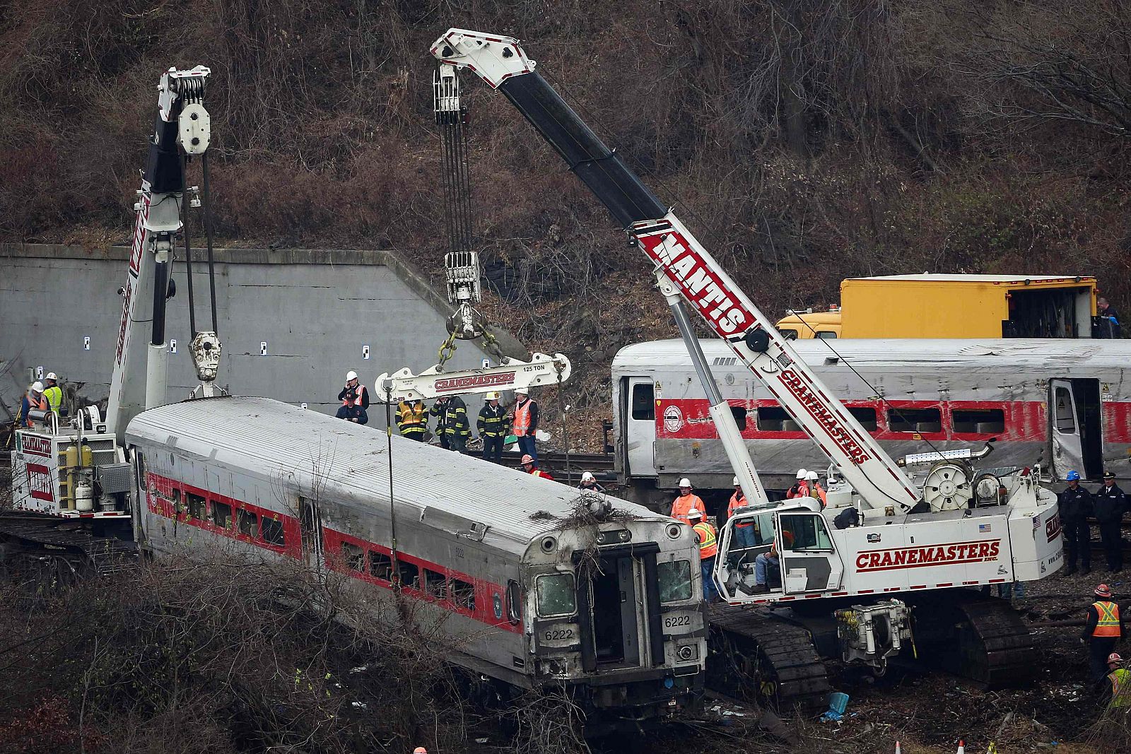 La velocidad, la causa más probable del accidente ferrociario en Nueva York
