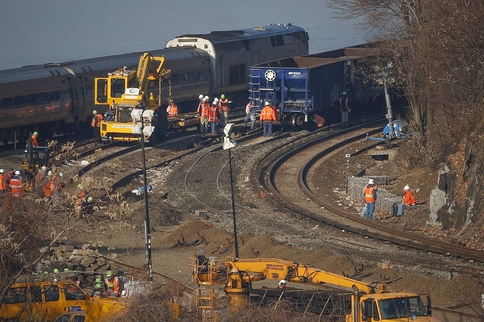 Continúa la investigación del accidente de tren en Nueva York