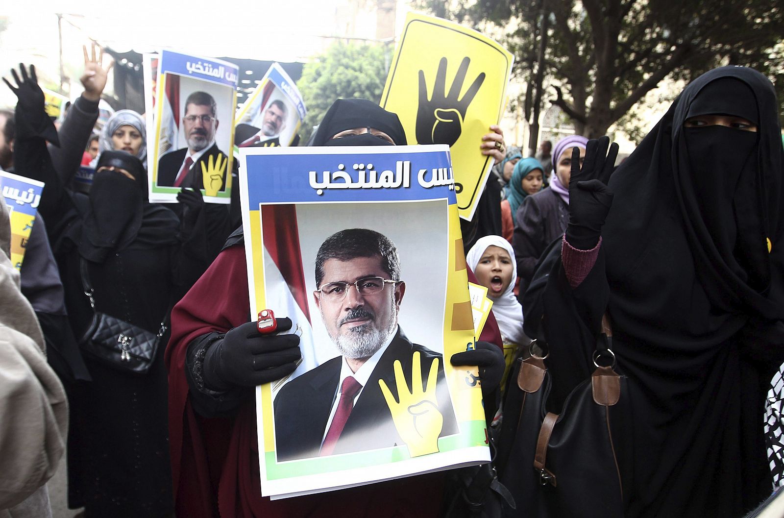 Simpatizantes de Morsi durante una manifestación convocada en El Cairo