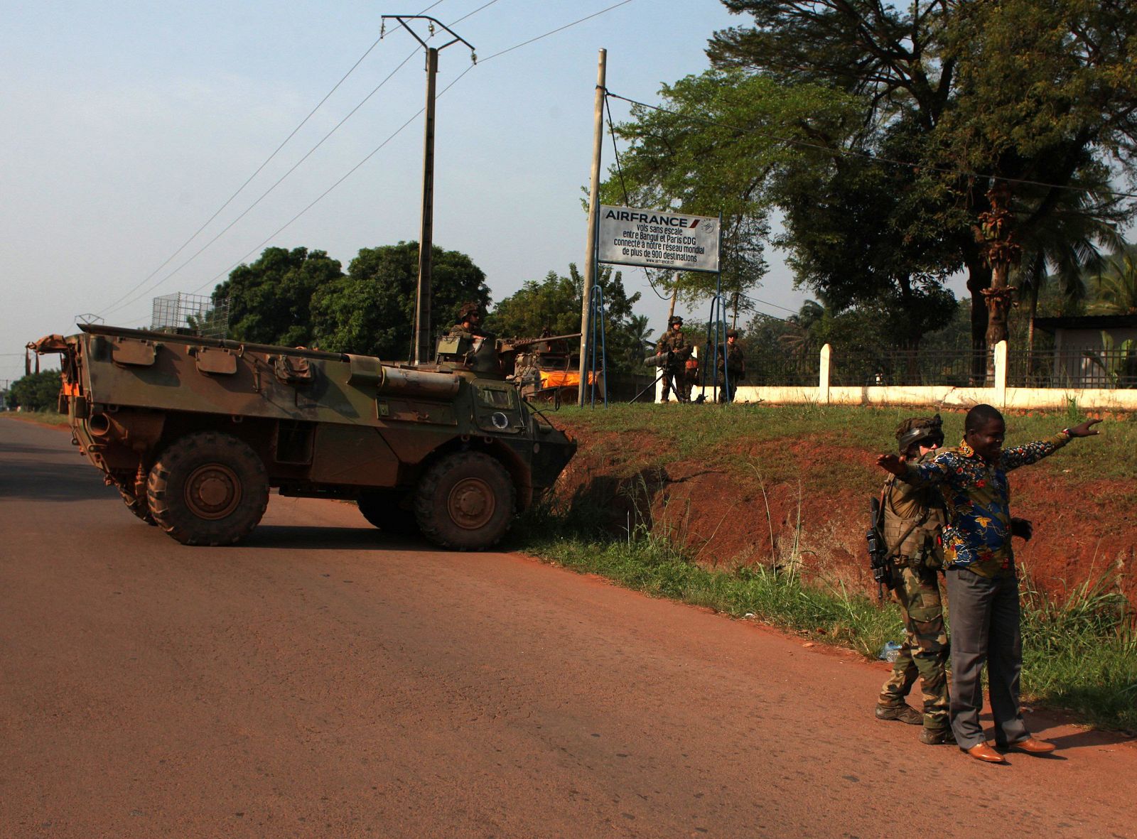 Soldados franceses en un puesto de control en Bangui, República Centroafricana