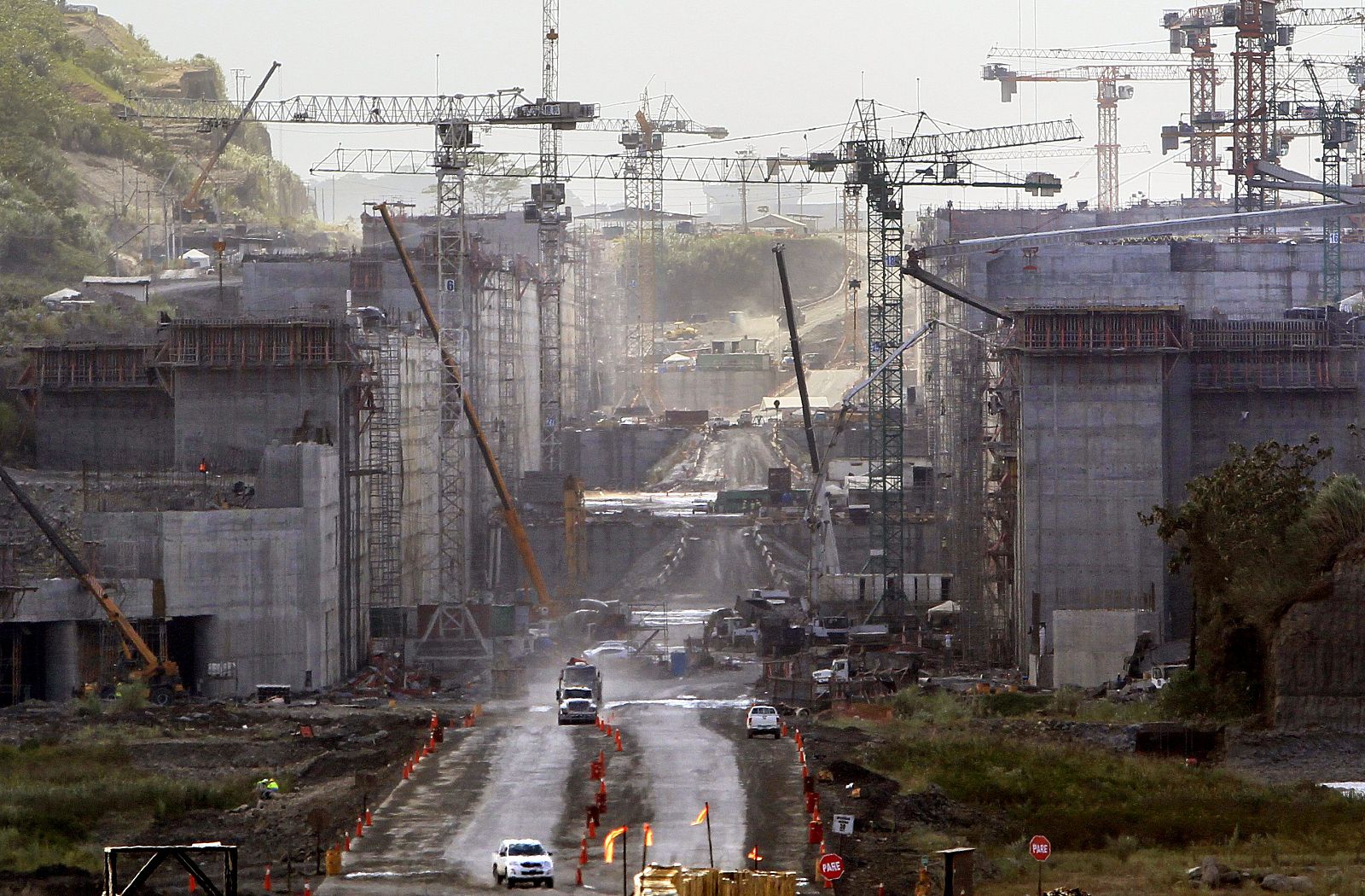 Vista general de los trabajos de ampliación del Canal de Panamá