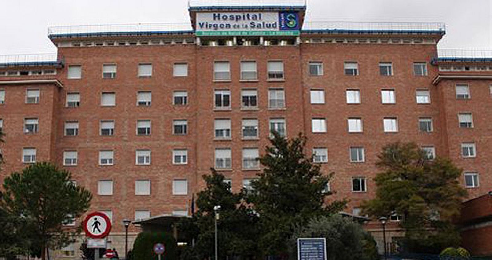 El Hospital de Toledo niega que dos pacientes murieran en los pasillos como denuncian los médicos