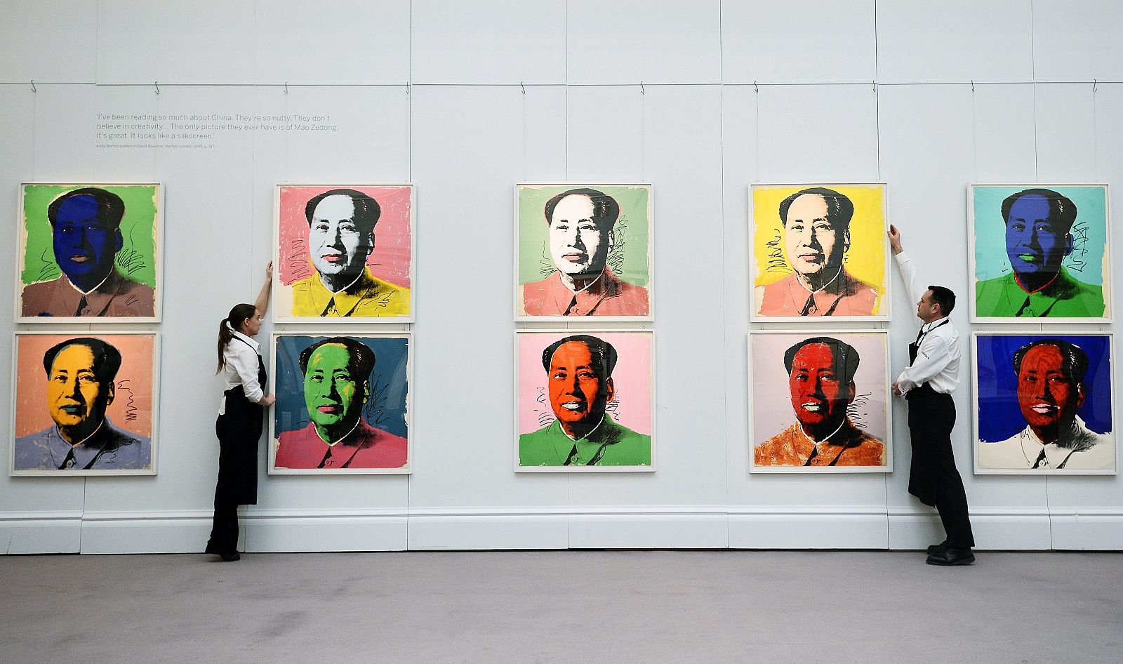 La casa de subastas Sotheby's ssubasta varias obras del artista Warhol que retratan al revolucionario chino Mao