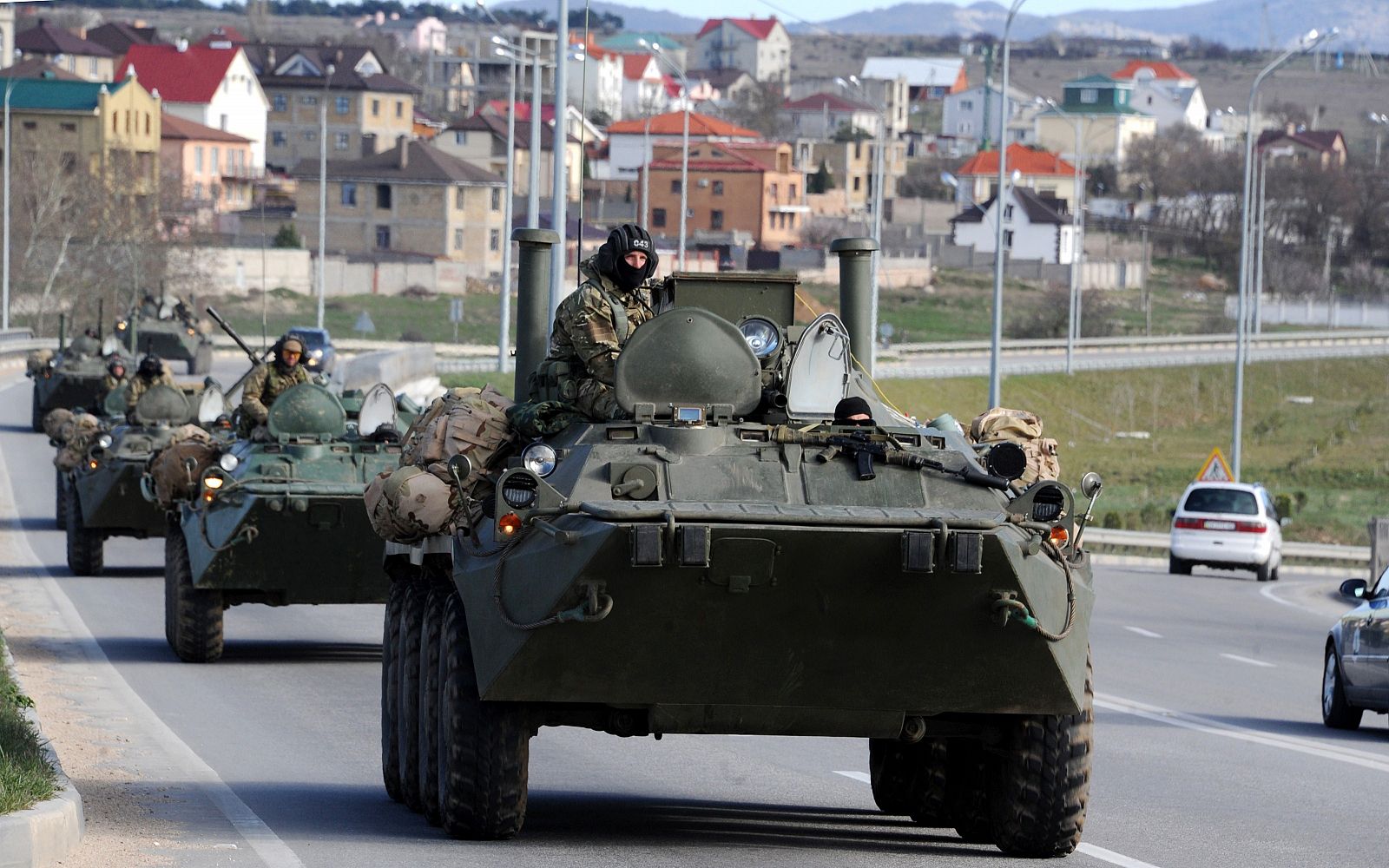 Vehículos armados rusos cerca de Sebastopol