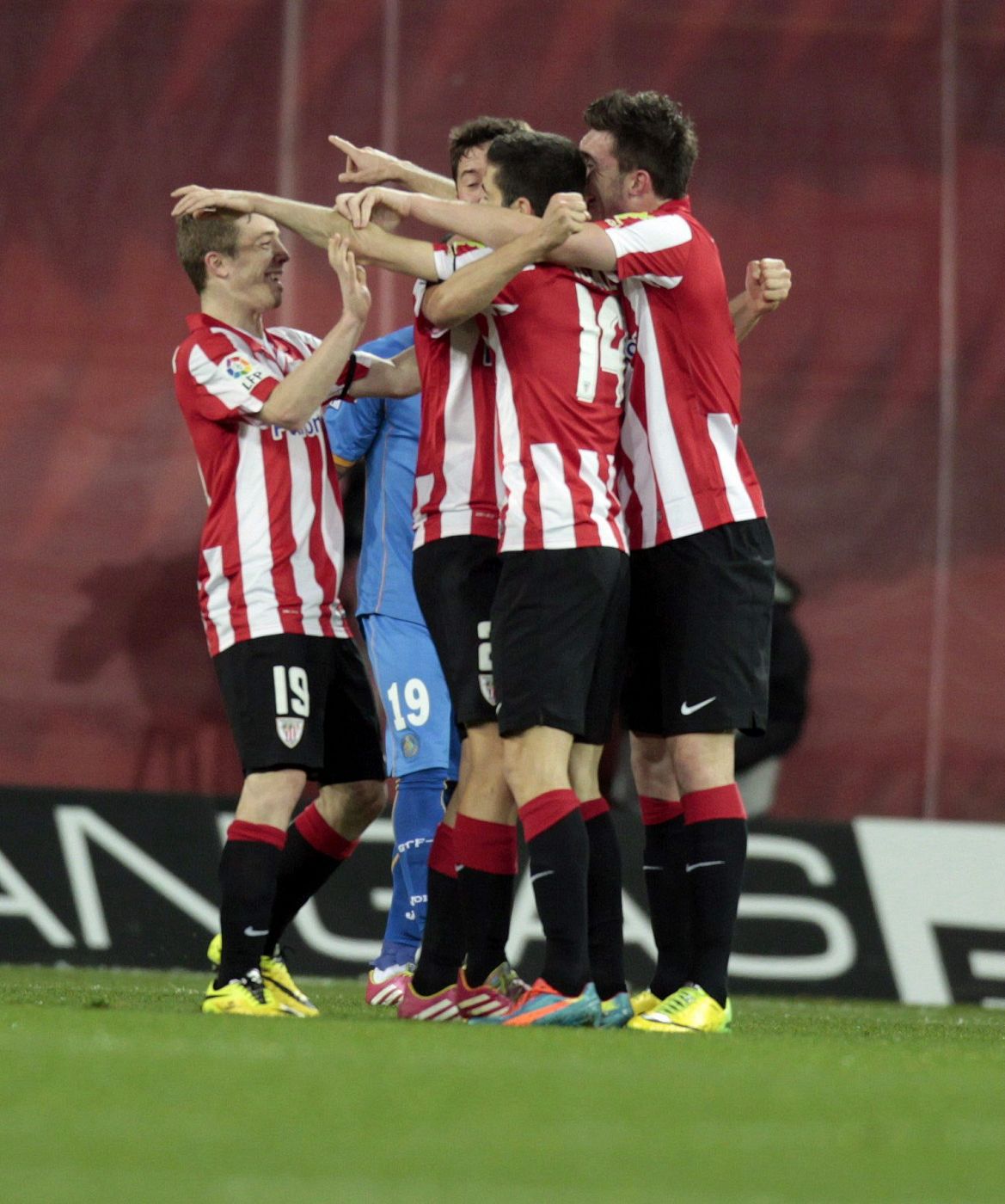 Los jugadores del Athletic de Bilbao celebran el gol ante el Getafe