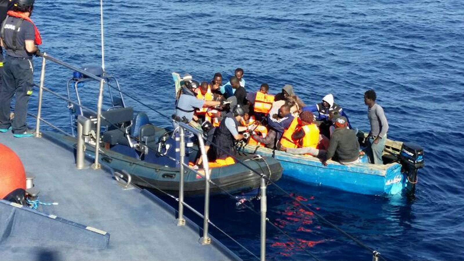 Vigilancia Audanera intercepta una barca con 25 subsaharianos en Gran Canaria