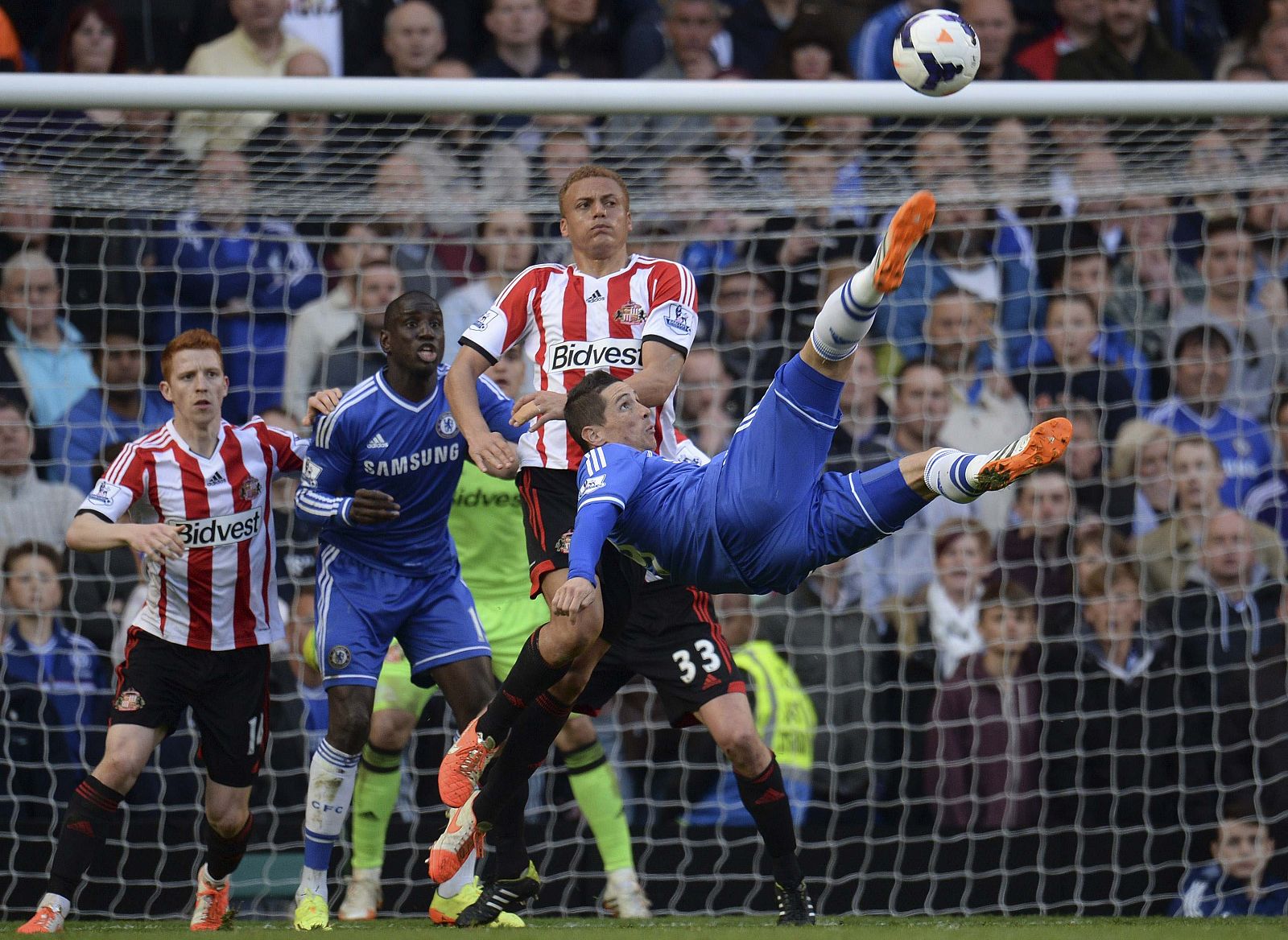 Chelsea's Torres attempts an overhead kick during their English Premier League soccer match against Sunderland in London