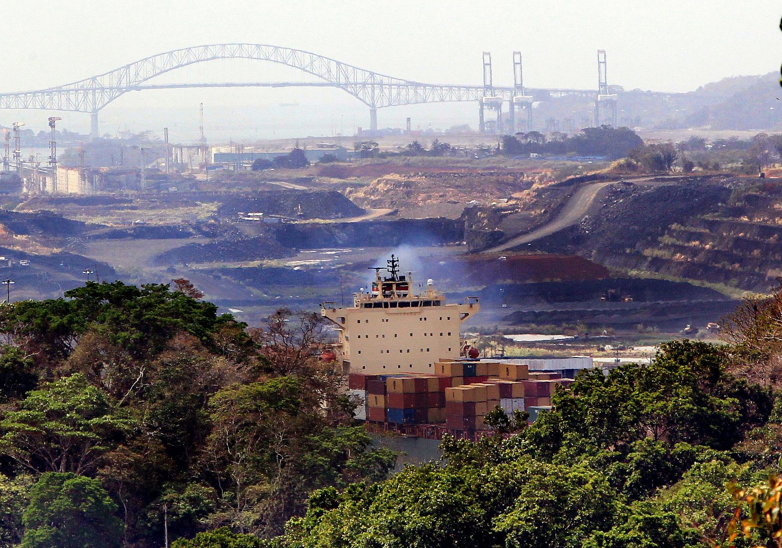 Vista general del proyecto de ampliación en el lado del Pacífico del Canal de Panamá