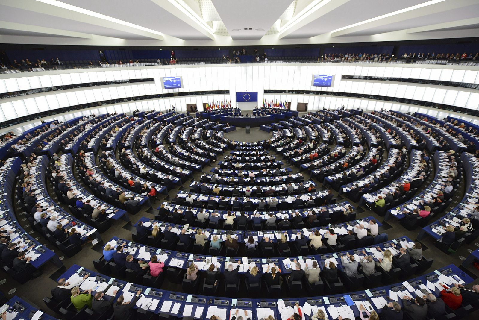 Vista general de una sesión plenaria en el hemiciclo del Parlamento Europeo, en Estrasburgo